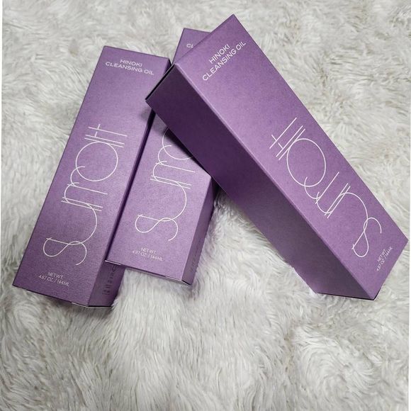 SURRATT HINOKI CLEANSING OIL. Retail for 1 $90 - Picture 8 of 10